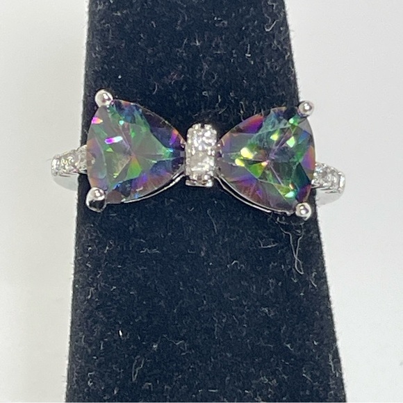 Jewelry - Elegant Silver Tone Bow Ring with Iridescent Stones Size 5.75